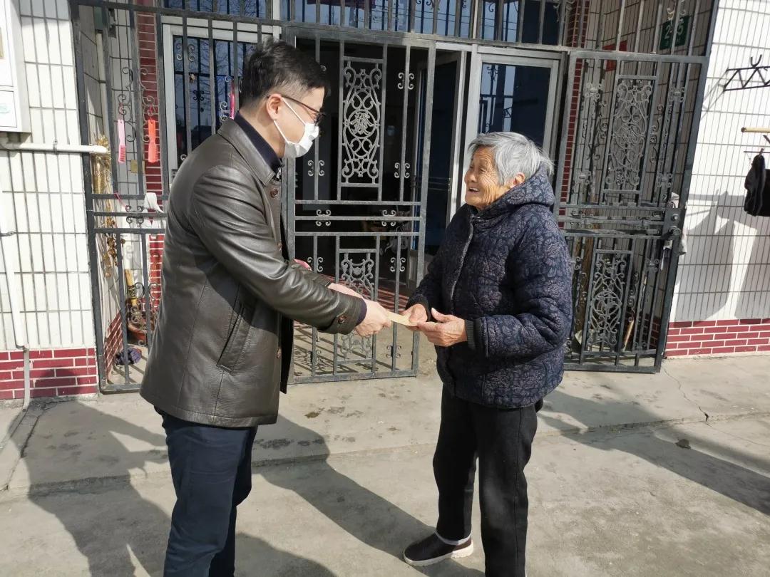 党委副书记、总经理 董斌.jpg